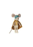 Super_hero_mouse__Little_brother_in_matchbox_4